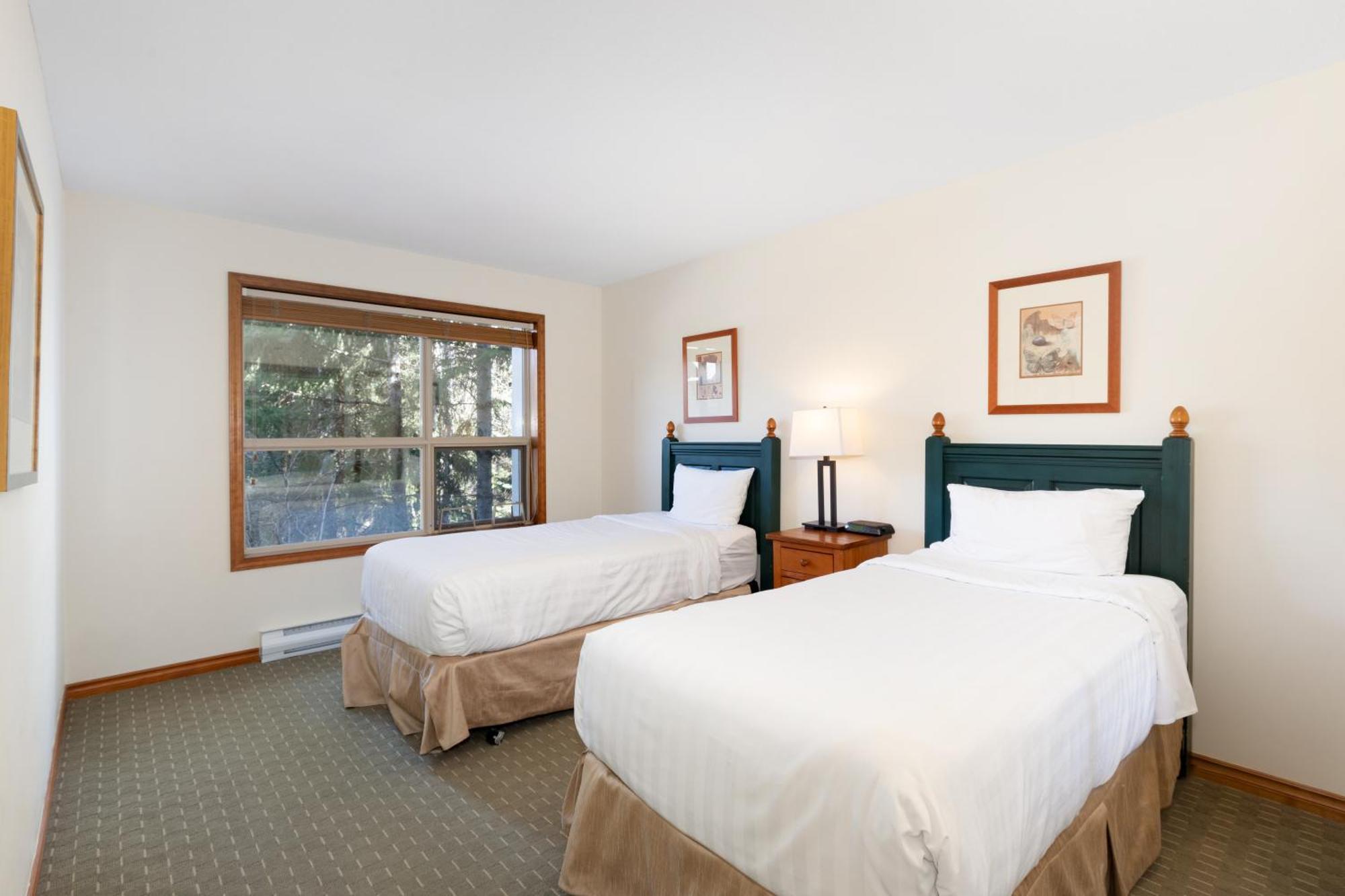 The Aspens By Blackcomb Peaks Accommodation Whistler Exterior photo