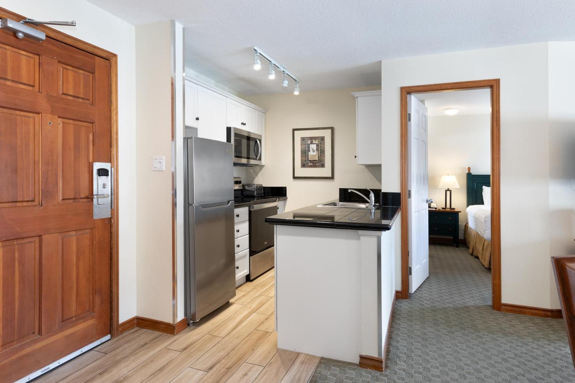 The Aspens By Blackcomb Peaks Accommodation Whistler Exterior photo