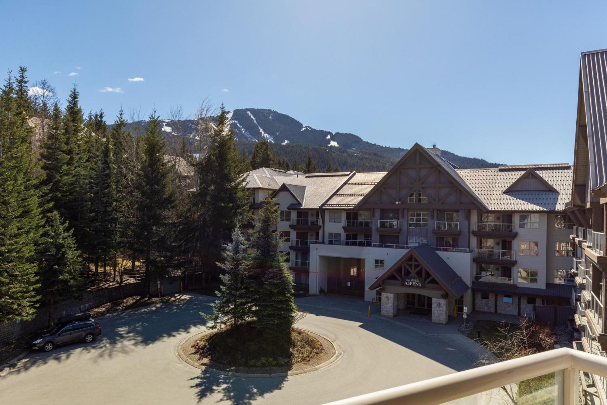 The Aspens By Blackcomb Peaks Accommodation Whistler Exterior photo