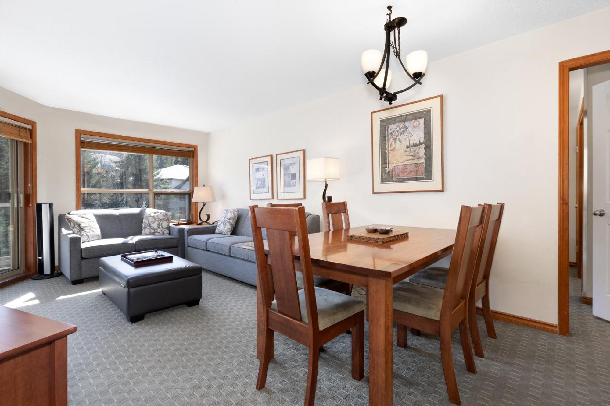 The Aspens By Blackcomb Peaks Accommodation Whistler Exterior photo
