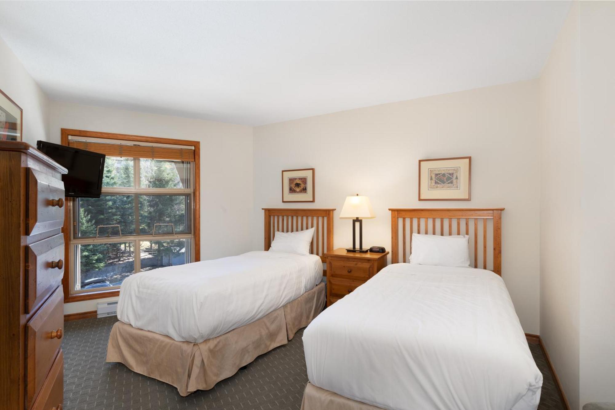 The Aspens By Blackcomb Peaks Accommodation Whistler Exterior photo