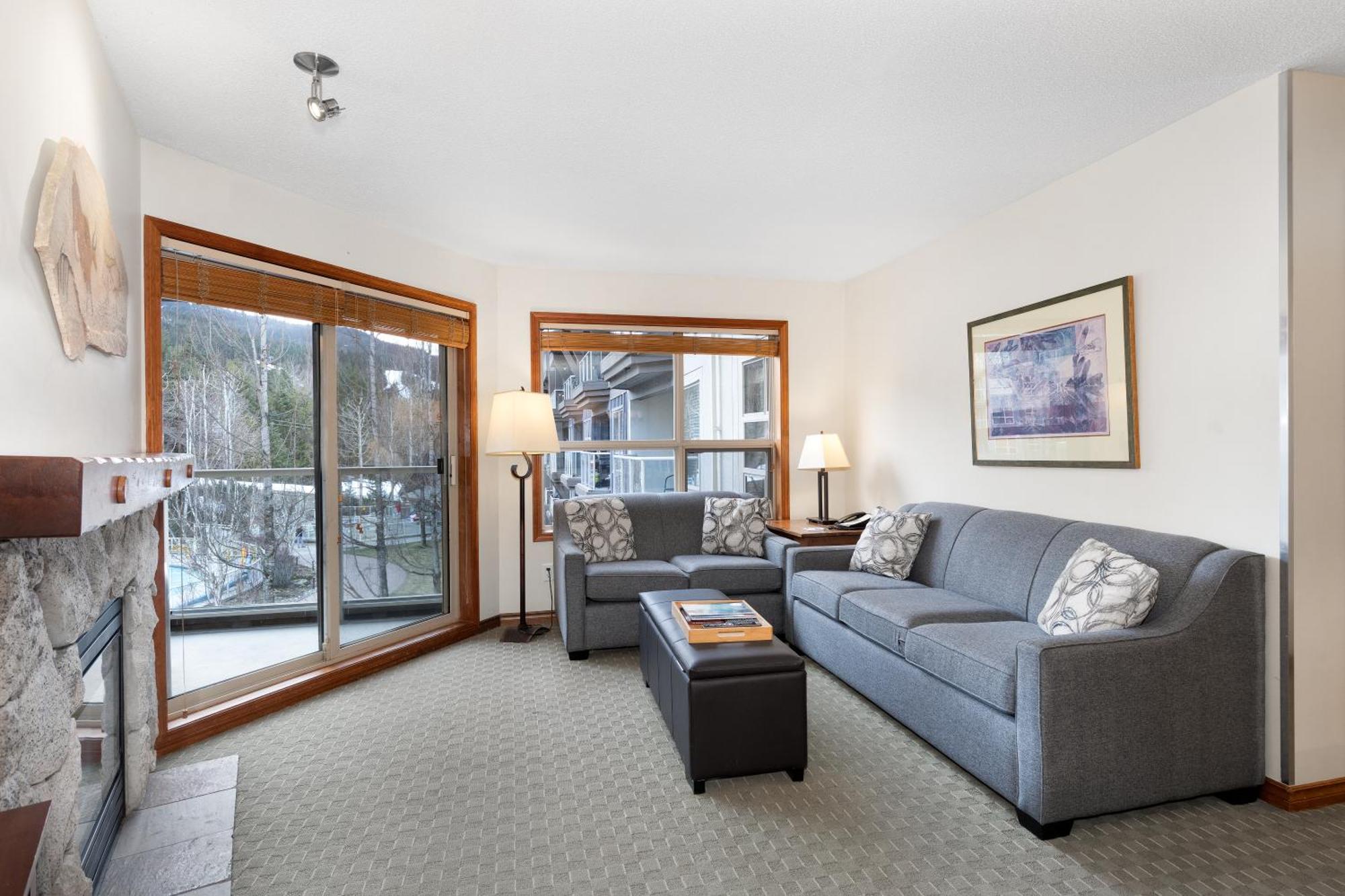 The Aspens By Blackcomb Peaks Accommodation Whistler Exterior photo