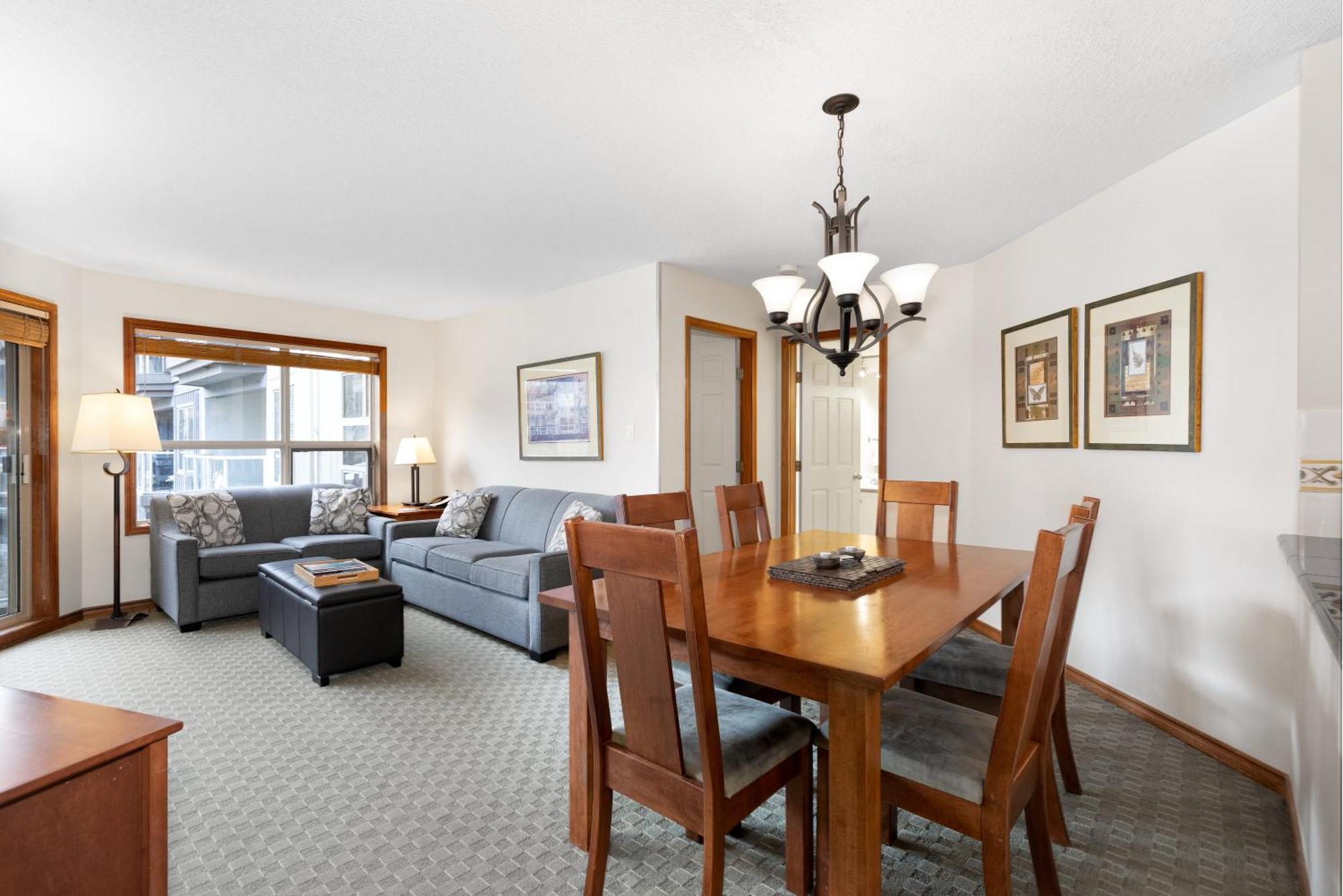The Aspens By Blackcomb Peaks Accommodation Whistler Exterior photo